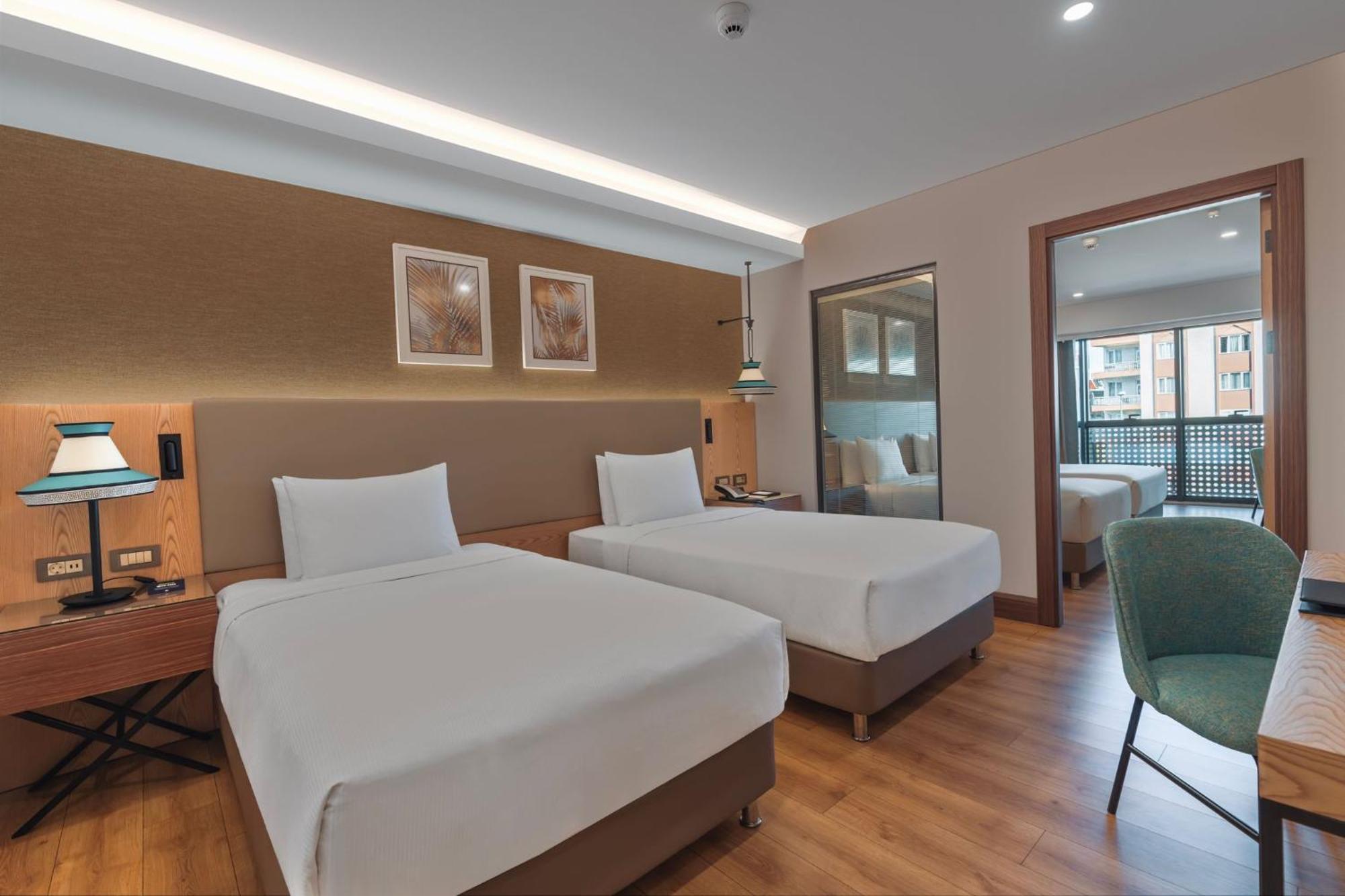 Doubletree By Hilton Centre Otel 5*